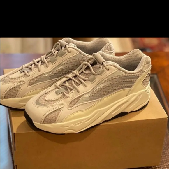 Yeezy Other - Yeezy Adidas Boost 700 in Salt size kids 3.5
